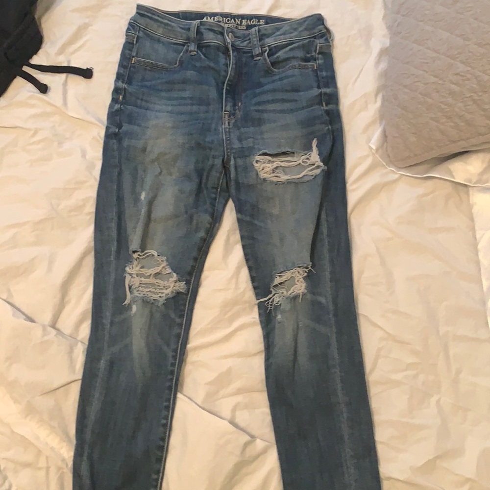 American eagle ripped jeans